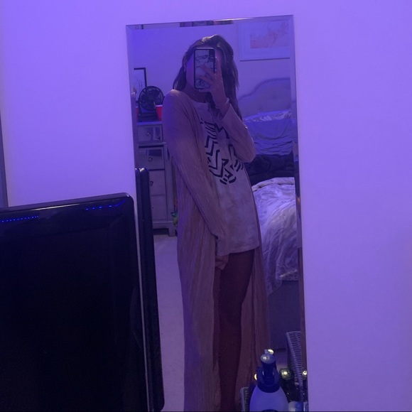 Champagne silk long thin cardigan - Picture 4 of 5